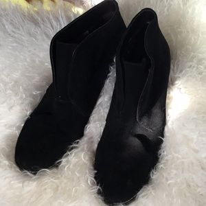Blondo ankle boots EUC